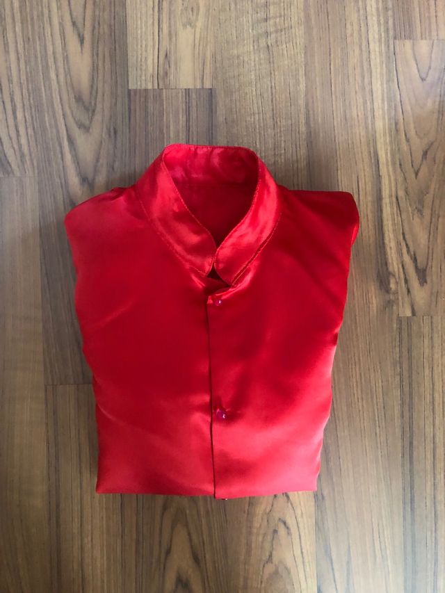 pantalon y camisa realista