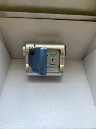 Cámara de vídeo compacta