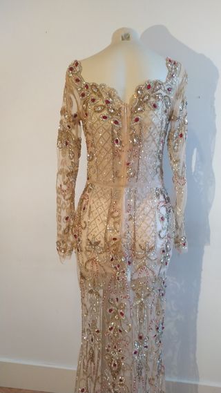 Vestido Pedrerías Boda Gitanas