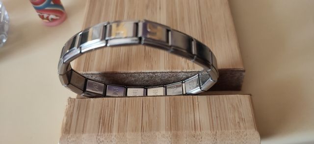 pulsera de plata grabada Viky