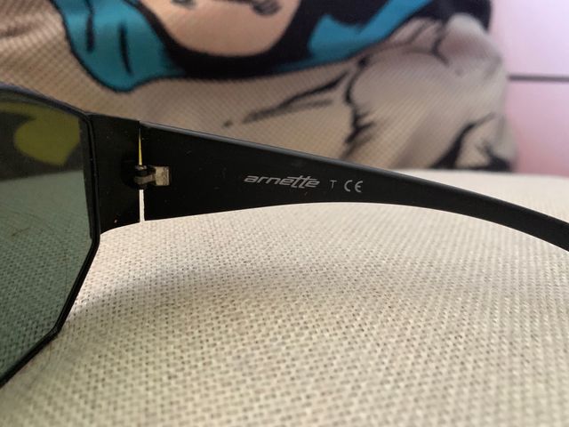 Gafas de Sol Arnette Modelo Chaser 3055-501/71 3N