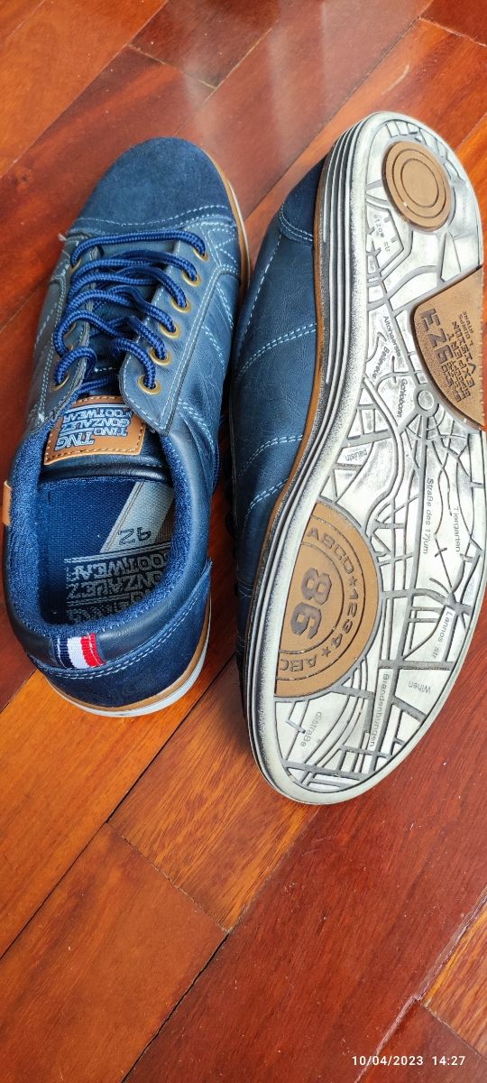 Zapatillas tino González talla 42