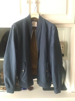 Bomber bershka talla M