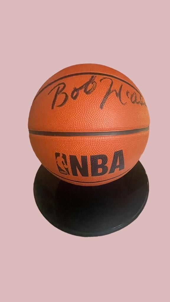 Bob McAdoo firmó baloncesto NBA 300€ a (280€)
