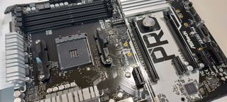 Placa Base AsRock AB350 Pro4, Ryzen 5 1400, M2 128