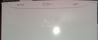 NEVERA GRANDE MARCA INDESIT 201X60