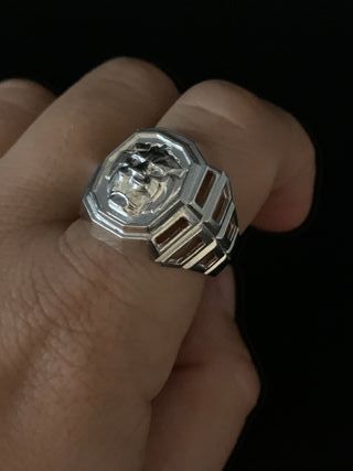 Anillo de plata