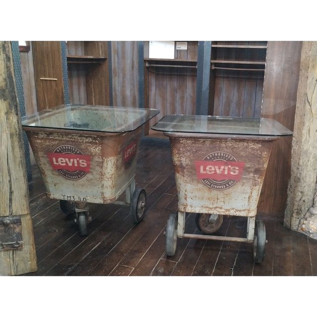 VAGONETA ANTIGUA, EXPOSITOR VINTAGE, RESTAURADO