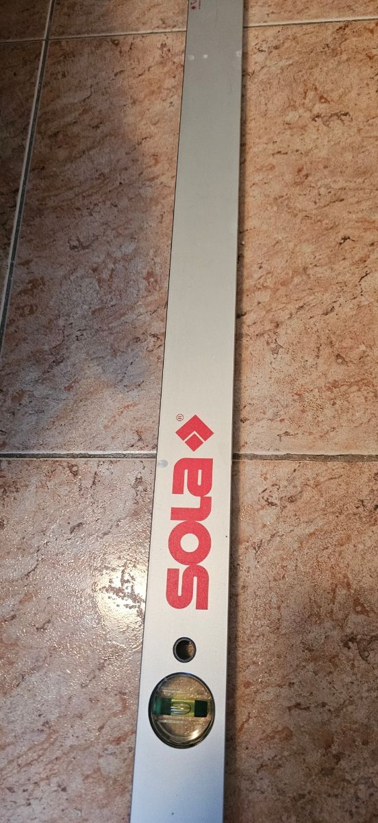 nivel de 2m aluminio, nuevo