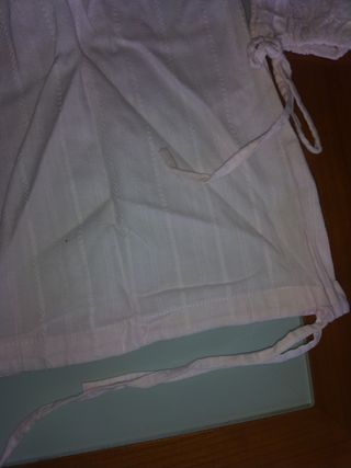 camisa rosa claro