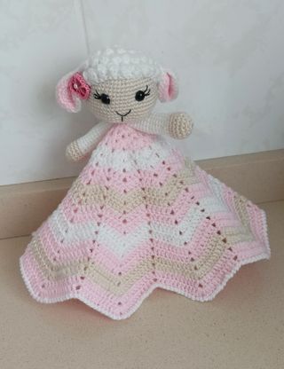 DouDou o mantita de apego ovejita