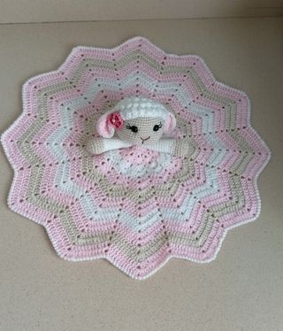 DouDou o mantita de apego ovejita