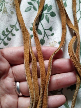 Cinturón de ante tipo boho