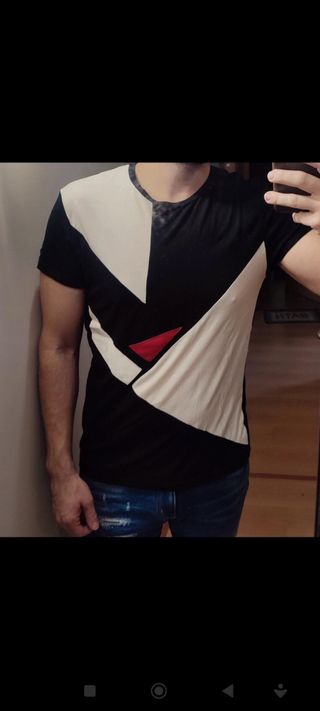 Zara camiseta talla M dibujos abstractos 