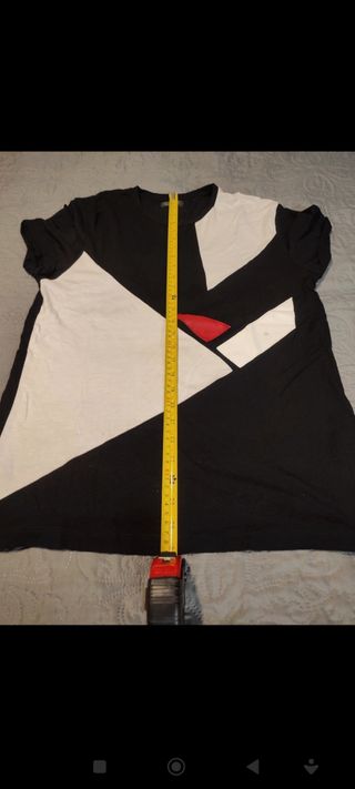 Zara camiseta talla M dibujos abstractos 