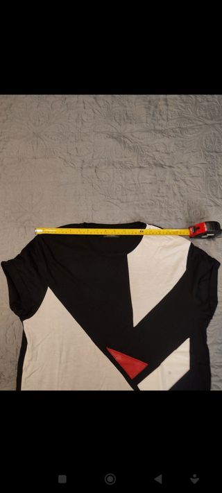Zara camiseta talla M dibujos abstractos 