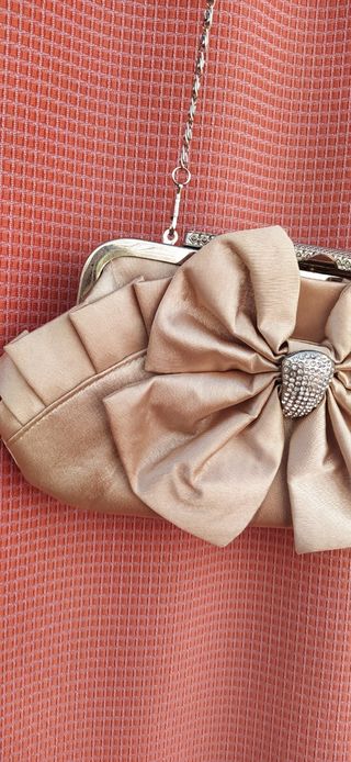 bolso fiesta, cadena y adornos plateados NUEVO