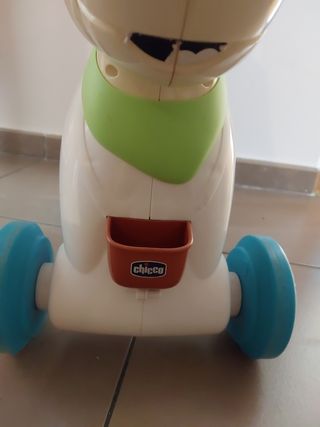 Caballo correpasillos Marca Chicco