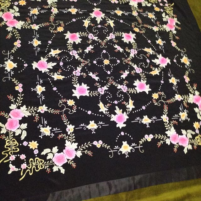 cuadrante bordado chino a mano estilo mantón. chal