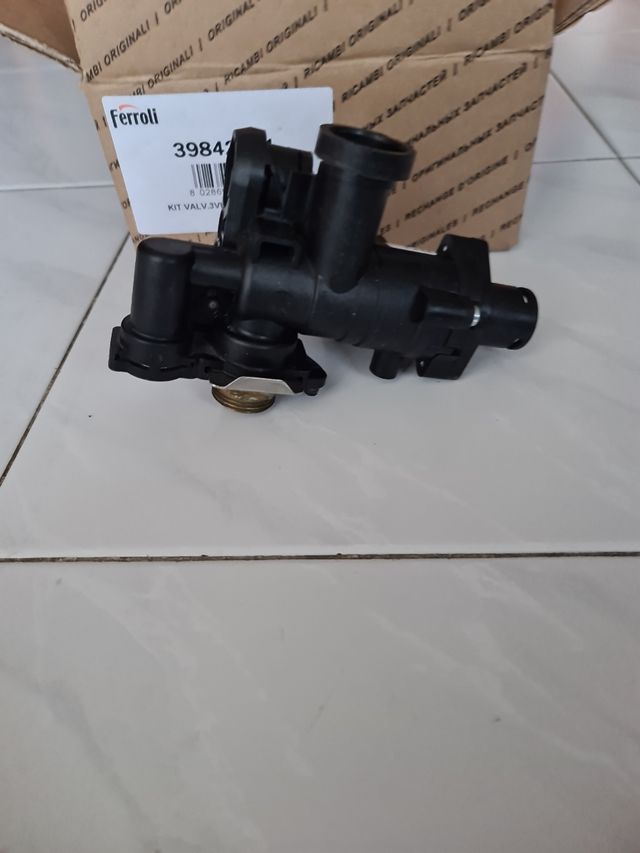 Válvula 3 vie 230v FERROLI