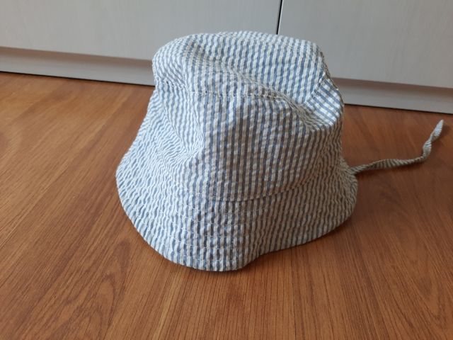 Gorrito bebé a rayas H&M