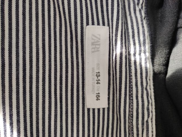Camisa zara con capucha talla 13/14 