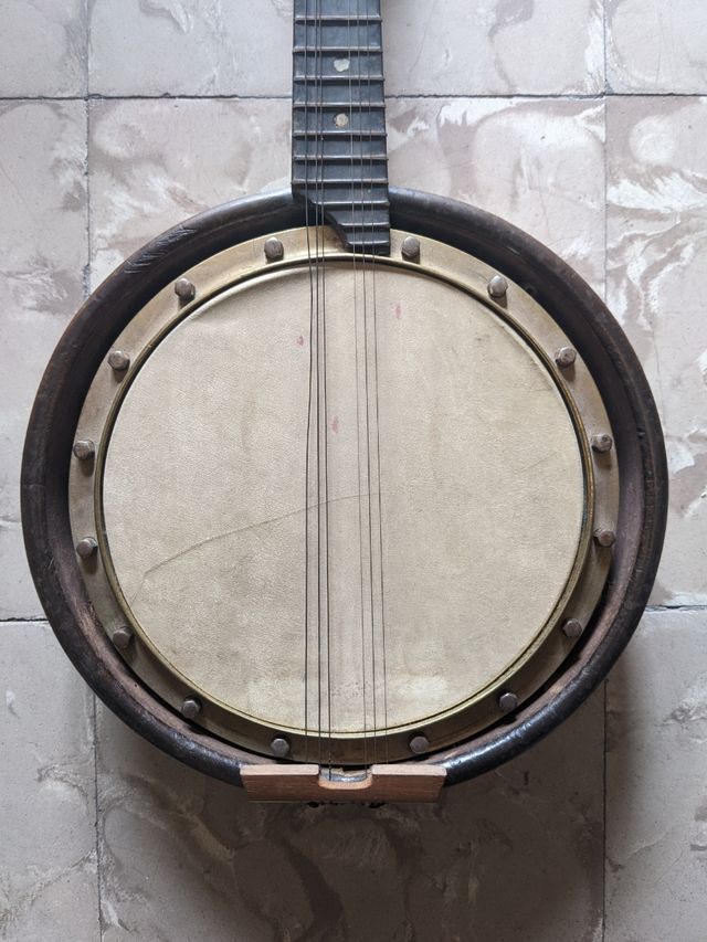 Banjo de los años 1920 de segunda mano por 300 EUR en Viladordis en