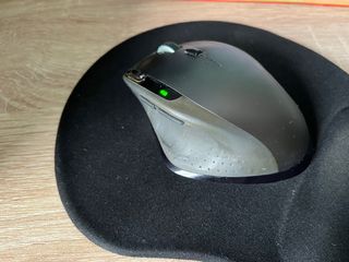 Ratón inalámbrico Logitech MX1100