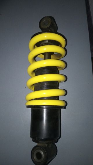 suspensión trasera daelim daystar