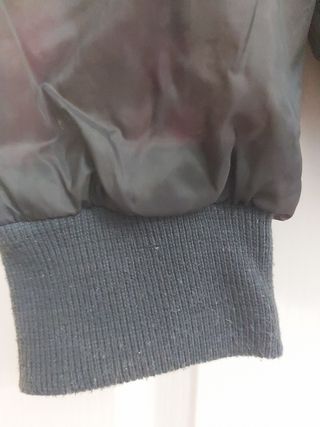 Cazadora bomber con gorro