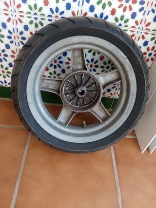 rueda trasera derbi atlantic