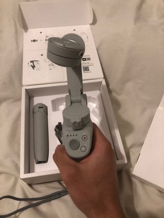 Stabilizzatore mobile a 3 assi DJI OM4 SE