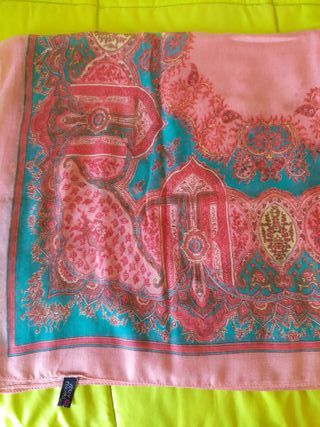 Foulard o pañuelo grande con dibujos indus Italy