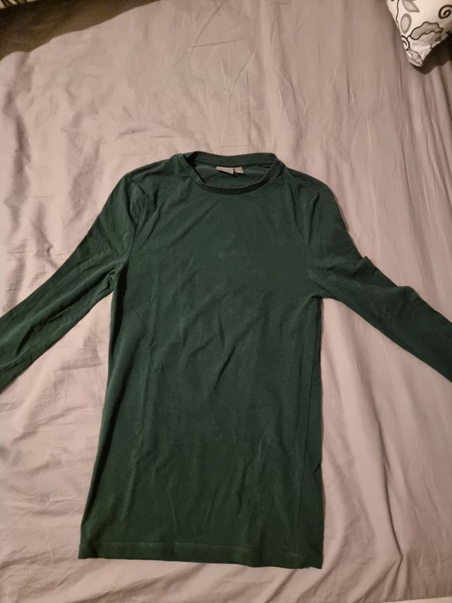 Maglietta Calvin Klein e maglioncini