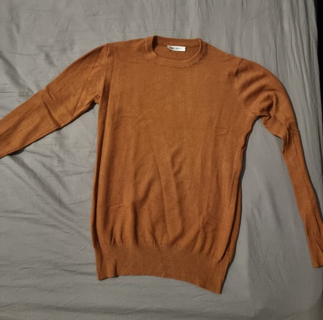 Maglietta Calvin Klein e maglioncini