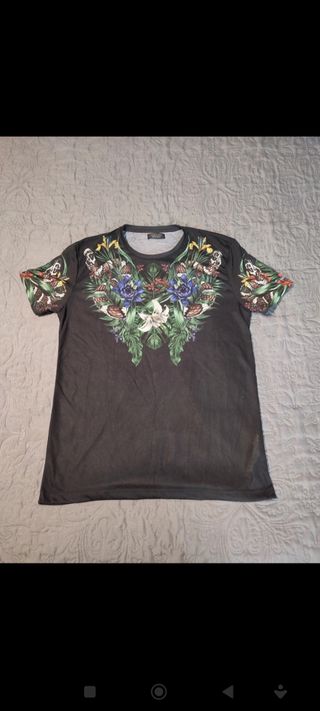Zara camiseta floral talla M