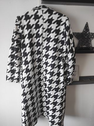 Chaquetón Blanco y Negro