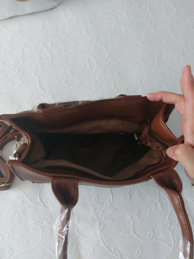 BOLSO DE PIEL MARRON