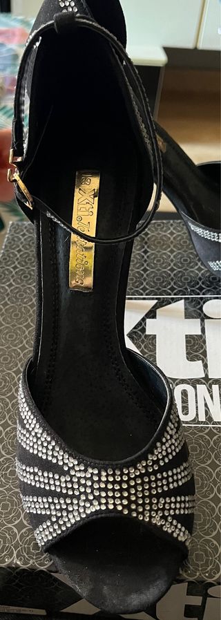Sandalias de fiesta de tacón marca Xti