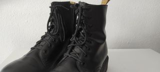 MARTENS VEGANAS poquísimo usadas