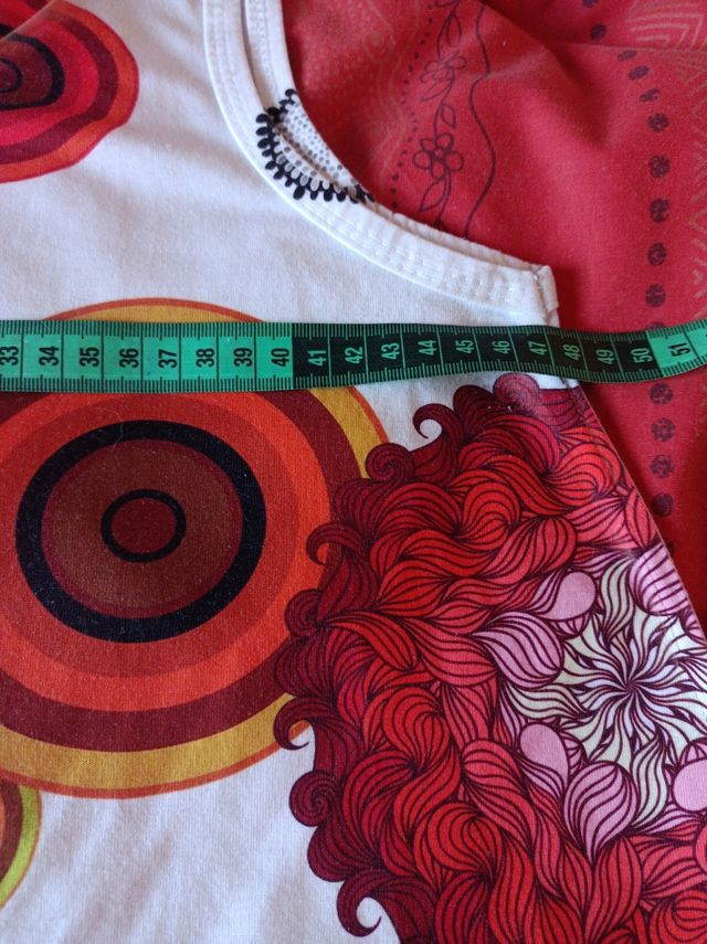 camiseta original y amplia