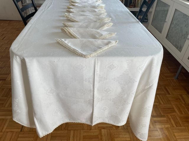 Mantel tela adamascada