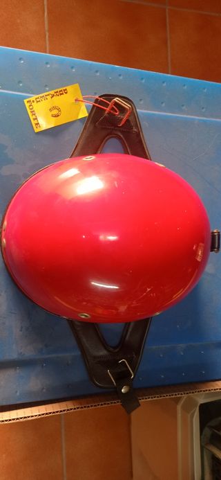 Casco moto clásica ,con etiquetas .