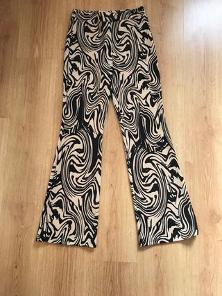 Pantalón Stradivarius