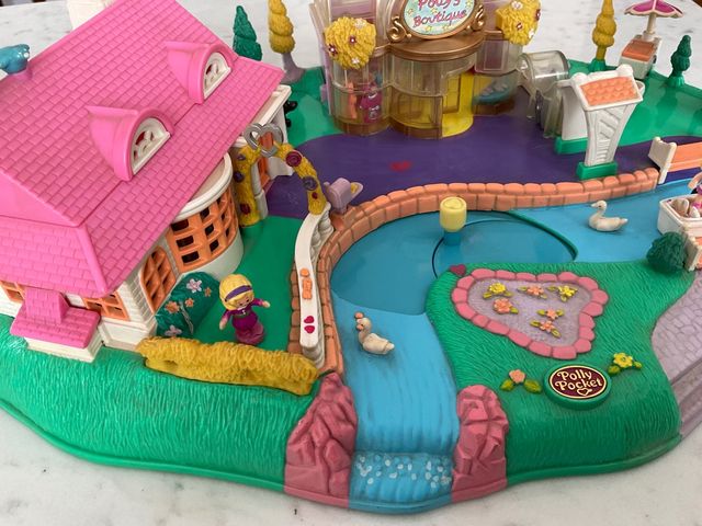 Polly Pocket Pollyville Jardín Boutique