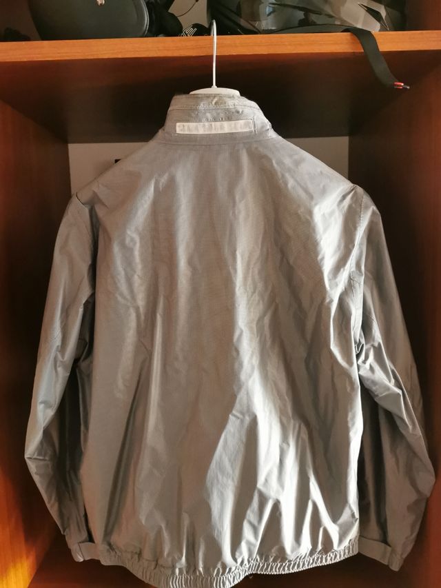 Giubbotto antivento antipioggia