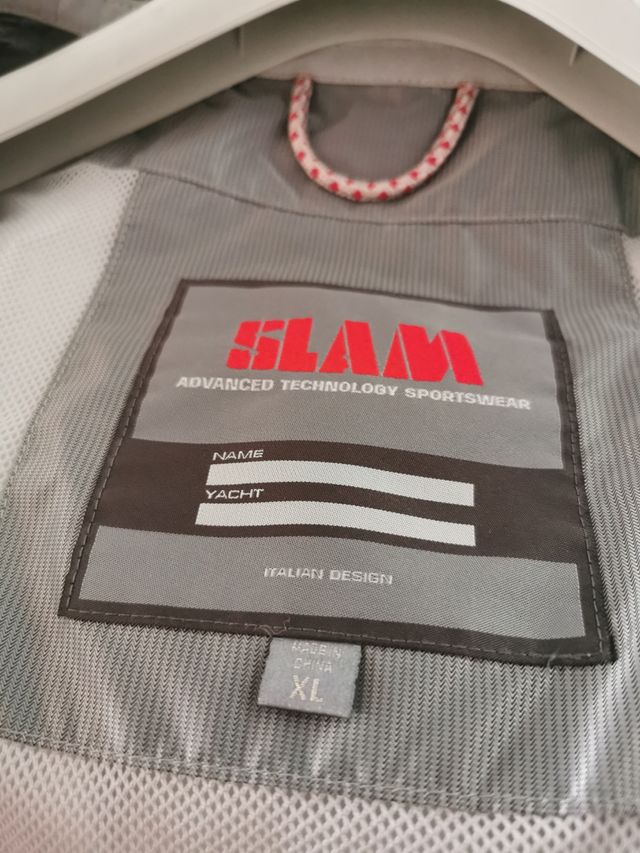 Giubbotto antivento antipioggia