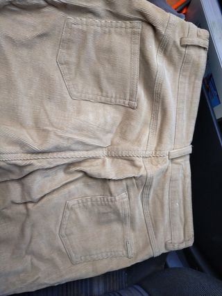 pantalón pana beige