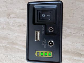 Batería Externa, Power Bank, 44.800 mah.