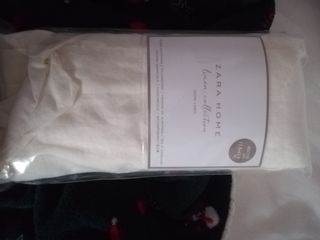 funda de almohada de lino Zara Home